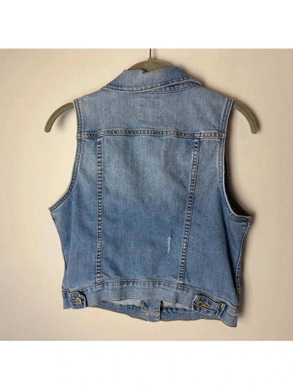 Old Navy Denim Vest Sleeveless Jean Jacket Blue Button Up Pockets Casual Blue - Picture 4 of 5